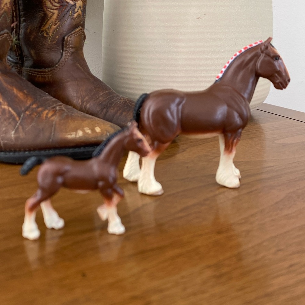 ERTL Vintage Clydesdale Stallion Horse and Pony Figurines - Collectible - Picture 5 of 15